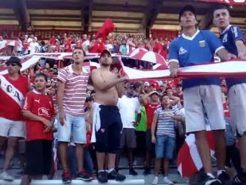 "tenemos mas copas , tenemos mas gente" Barra: La Barra del Rojo • Club: Independiente