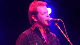 Troy Cassar-Daley - Lights On The Hill