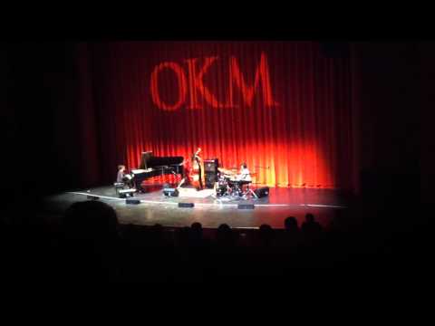 OK Mozart: Geri Allen, Terri Lyne Carrington and Esperanza Spalding  -  "Unconditional Love"