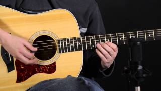 Video thumbnail for Taylor 210E Acoustic Guitar | Elderly Instruments by Elderly Instruments