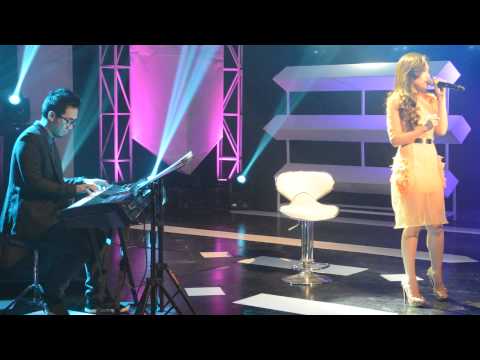 [Studio Fan Cam] Rachelle Ann Go sings Clarity (by Zedd) on MYX Live