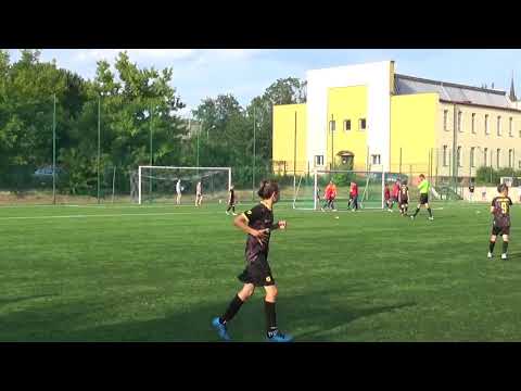 Młodzik-18 -  Broń Radom I   (3-1) 2z2