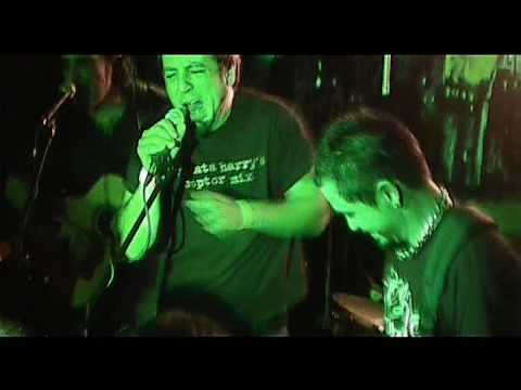 The Pomorians ft. Surmata Hary - Obicham  (Live in Sofia) (Stroeja)