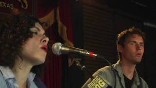 Carrie Rodriguez "When I Heard Gypsy Davy Sing"