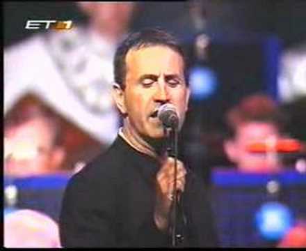 Dalaras - To tragoudi tis xenitias (live, 2001)