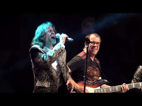 Kerigma - Esquizofrenia (En vivo desde el Teatro de la Ciudad)