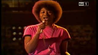 JOAN ARMATRADING - I&#39;m Lucky (Discoring 1981 Italian TV)