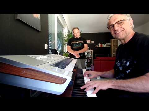 Private Eyes - Mario Carillo