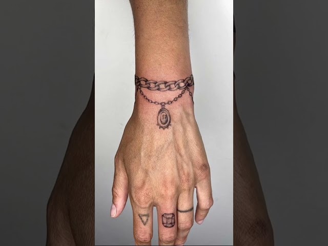Vídeo relacionado con Andibro Juego de Collar Elástico, 12 Pz Collar de Tatto Elástico Gargantilla Cadena Mujer Vintage Punk Gótico Tatto Cadena Collar de Goma Accesorios de los Años 90 para Niñas