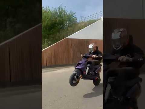 Piaggio zip 50cc iget #2t #zip #bikelife #wheelie
