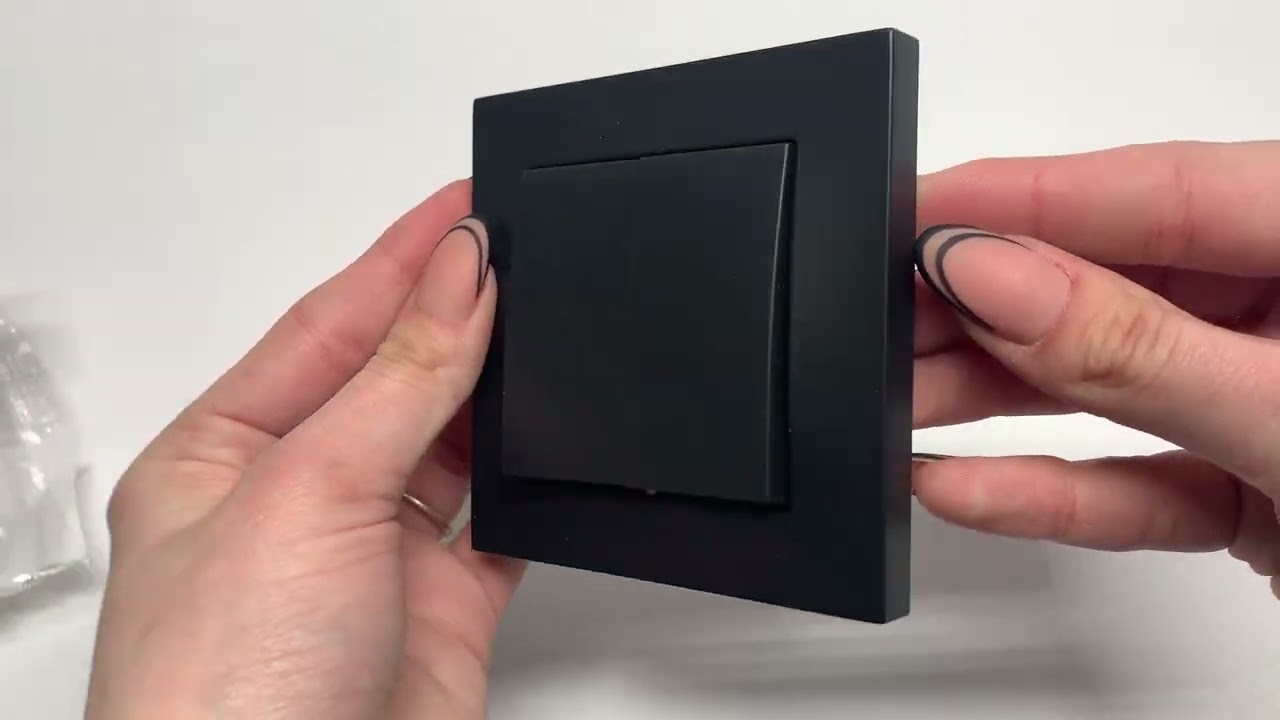 Вимикач двоклавішний ELBI VEGA матовий чорний (510-014800-202)