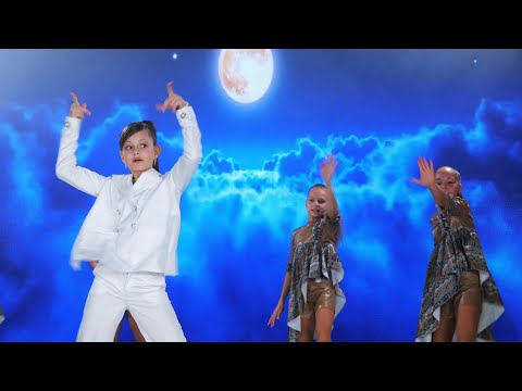 Laura Stropșa (DoReMiShow) - Visez că pot zbura