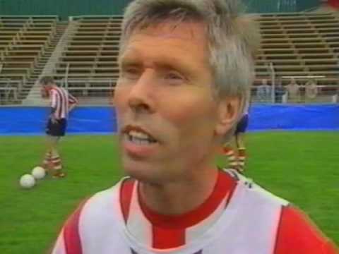 TROS Sport Extra: Sparta 100 Jaar - Een Gestreept Jongensboek