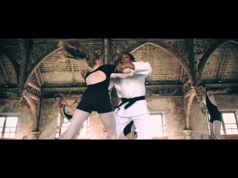 070 Helden promofilm Anicka van Emden