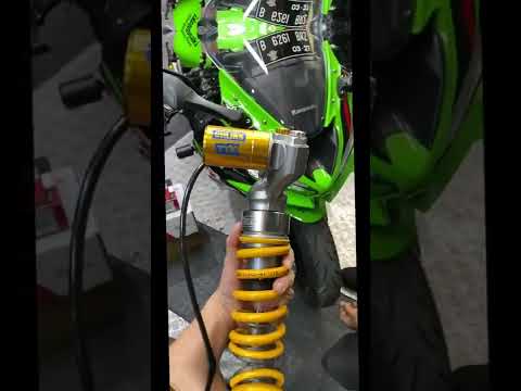 Ohlins TTX Kawasaki installed 😍🤩🤩🤙 #shorts #trending #ohlins #superbikelover