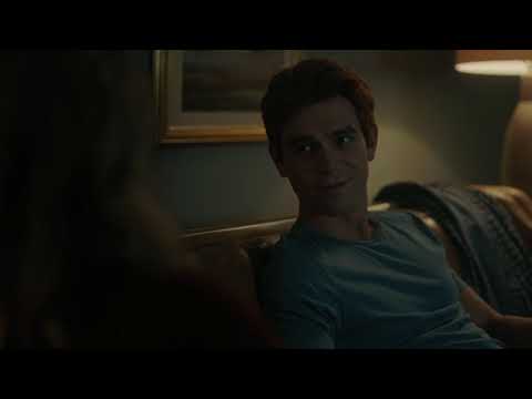 Betty tells Archie she wants to have his baby | 6x01