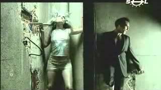 Serpiente con tacón Music Video