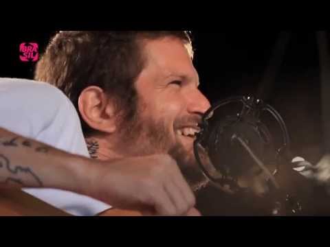 Saulo Fernandes and Paulinho Moska - No Need to Change