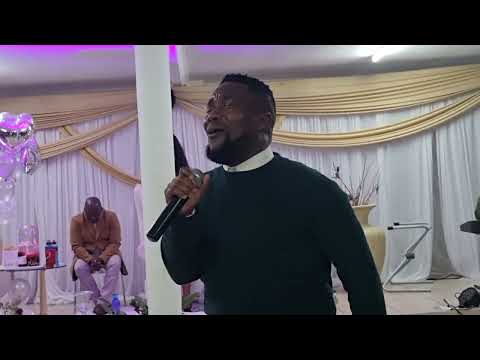 Vuyo Tshikila - Wena Uyingcwele, Akekho Onje Ngawe