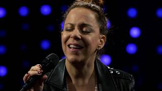 Bebel Gilberto - Harvest Moon (Live on KEXP)
