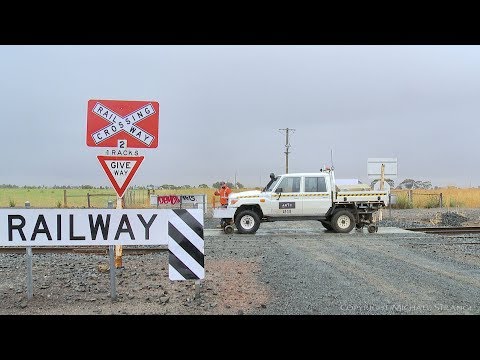 ARTC Hi-Rail Toyota Landcruiser Utility Vehicle (14/12/2018) - PoathTV Australian Trains & Railways