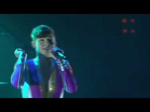 Groove Armada - Look me in the eye sister (Live from Orange Warsaw 2009)