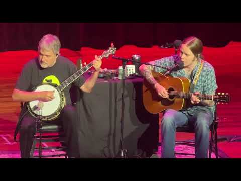 Billy Strings - “Don't Think Twice, It's All Right” with Béla Fleck, Bryan Sutton and Royal Masat 