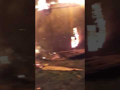 Incendiu la un depozit de furaje din Mehedinți