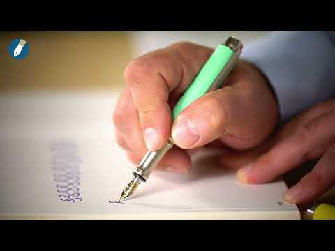 Klein, aber fein: Der Füller Design 05 von Otto Hutt