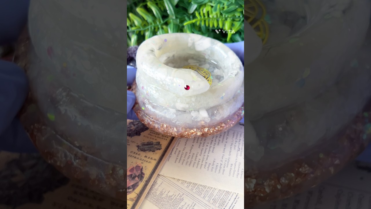 3種の天然石入りオルゴナイト制作 #resinart #resin #resinartist #handmade #レジン #天然石 #epoxyresin #epoxy