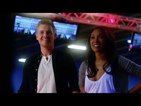 The Flash 1x15 Opening Scene