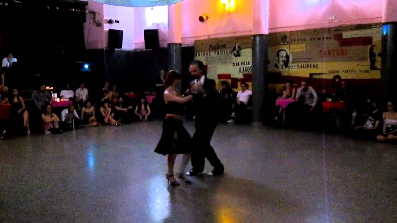 DAMIAN ESSEL Y NANCY LOUZAN - TANGO - MILONGA VIVA LA PEPA - BUENOS AIRES