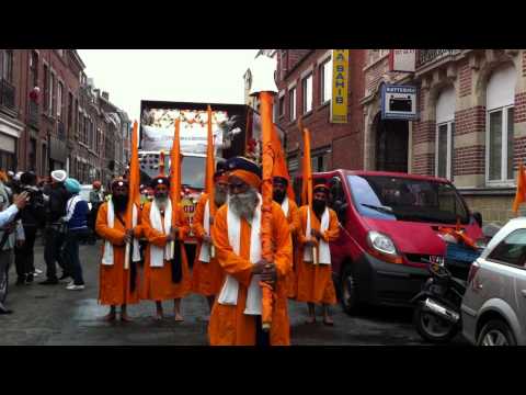 NAGAR  KIRTAN  GURDWARA  GURU  NANAK  PARKASH  LIEGE   BELGIUM  29 4 2012  PART  2