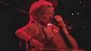 Rasputina performs &quot;Wish You Were Here&quot;
