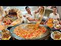 Delhi के MAGNETIC Chole Kulche | Street Food India | Chumbak wale Chole