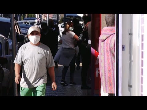 Infectologista alerta população para a retomada do comércio