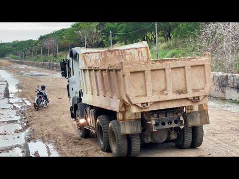 New arrival Caterpillar 385C Excavators Loading Coal on 4 Axle Trucks | Mining - Interkat SA