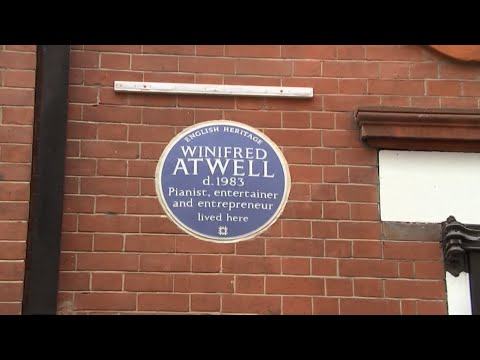 Piano legend Winifred Atwell honoured with blue plaque in Mayfair (UK) 1/Oct/2025