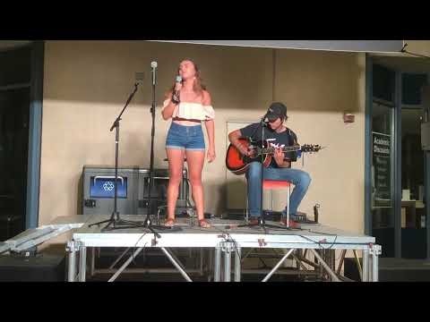 UTSA Open Mic 2019 Cover of Ex's and Oh's by Kitty Kingdom