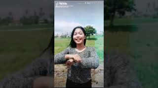 Download lagu Tik tok nur Amira syahira Dance mp3