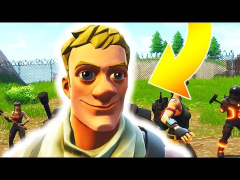 Fortnite Galaxy Skin Blade Spray With The Purchase Of Holsters - i found the biggest noob in fortnite