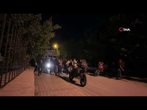 Erzincan’da Tır Yolu Kapattı, Ortalık Karıştı