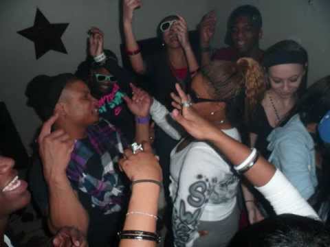 SwaggKiddNation x EMG - Splash On Ya Main Bitch