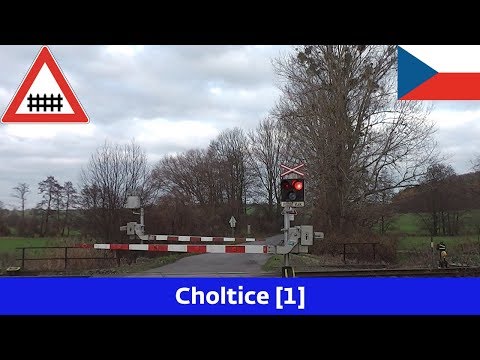 Železniční přejezd Choltice [1] - 22.11.2013