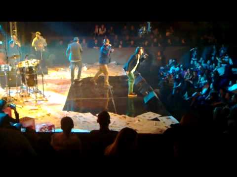 Toni Zen ft. MARAQYA & Slatkaristika - Spushti Se Dole (LIVE 29.12.2011)