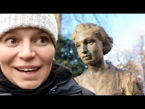 Daring Women of History: Noor Inayat Khan