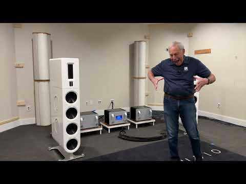 Why 4 woofers in an FR30