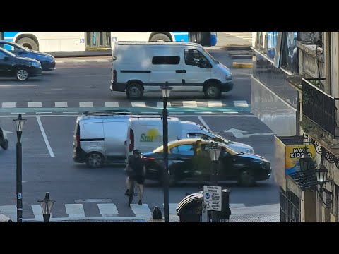 Calle Moreno y Avenida 9 de Julio, Buenos Aires, Argentina,  a 7 cuadras del Obelisco