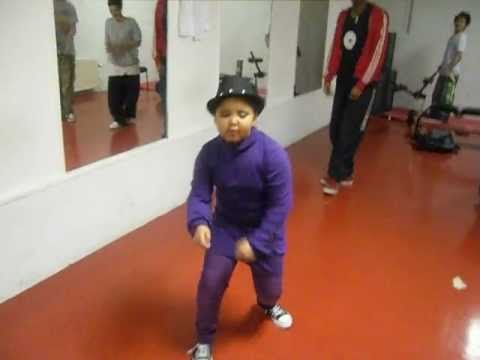 Amy , lil sis from Mautje rocked the floor @Lispunt!