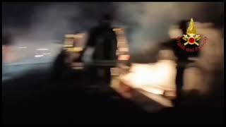 san-valentino-torio-incendio-distrugge-il-tetto-di-una-palazzina